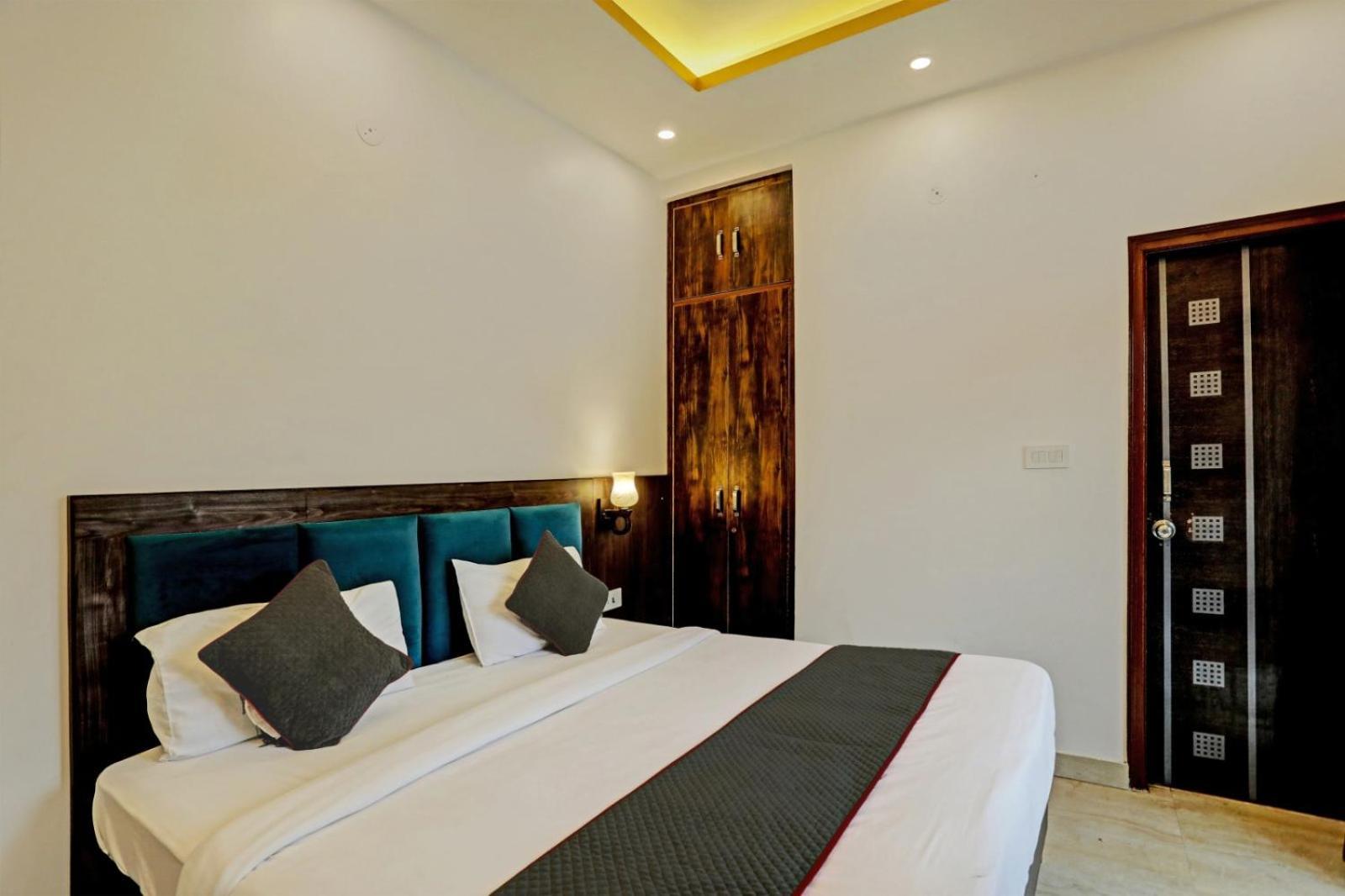 Hotel Golden Prime King Нью-Делі Екстер'єр фото