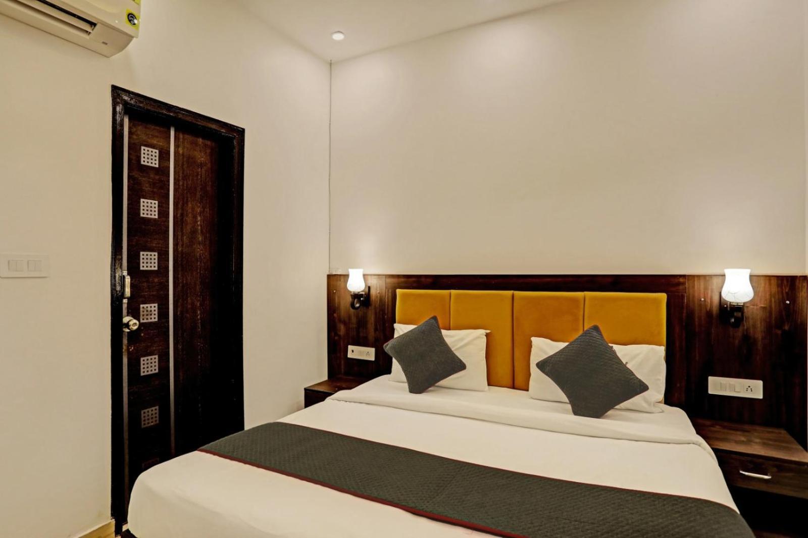 Hotel Golden Prime King Нью-Делі Екстер'єр фото