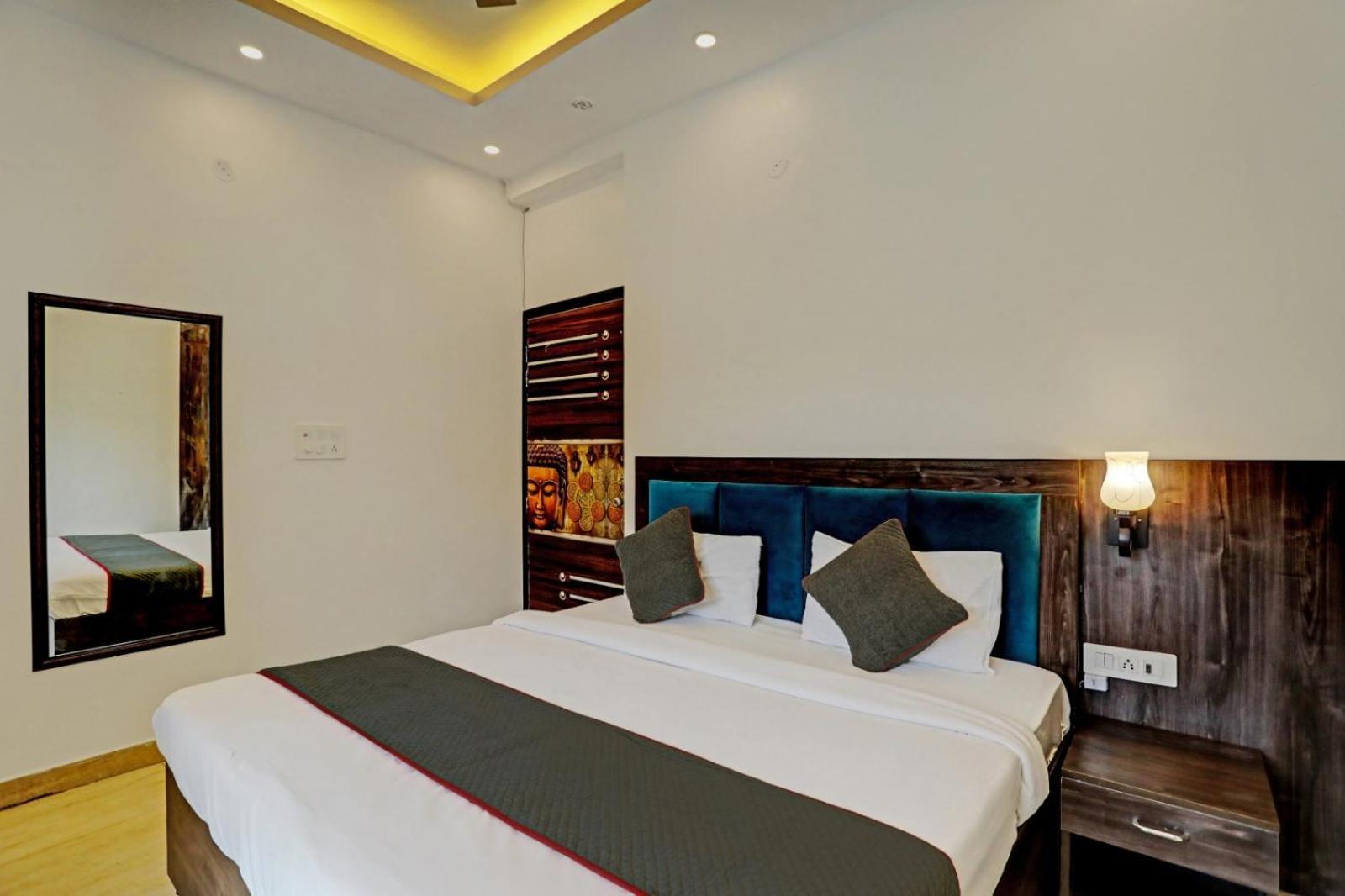 Hotel Golden Prime King Нью-Делі Екстер'єр фото