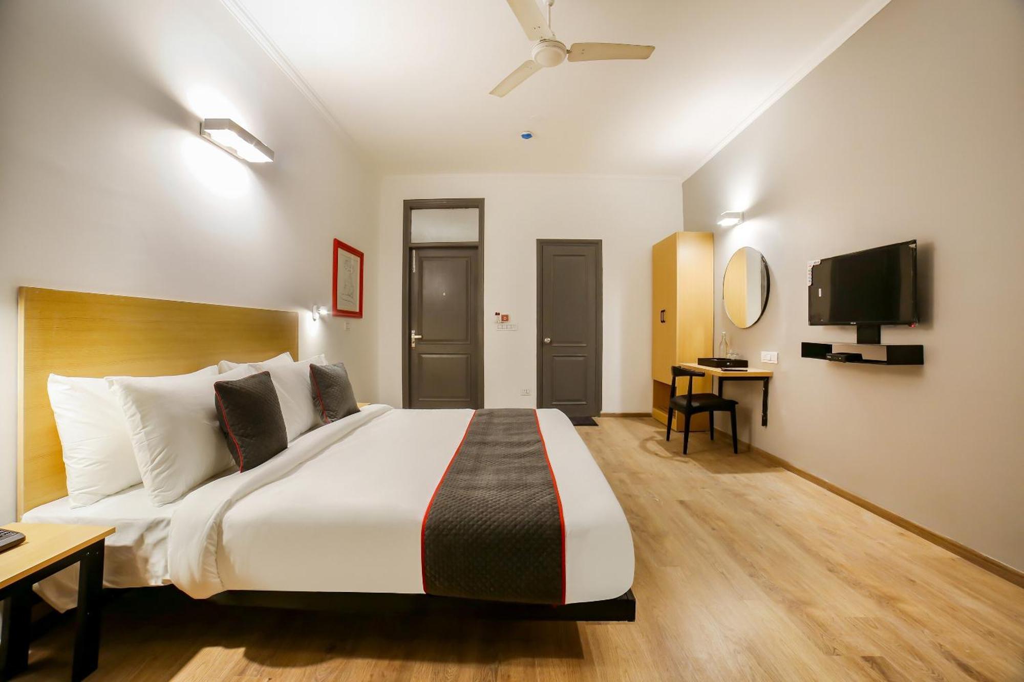 Hotel Golden Prime King Нью-Делі Екстер'єр фото