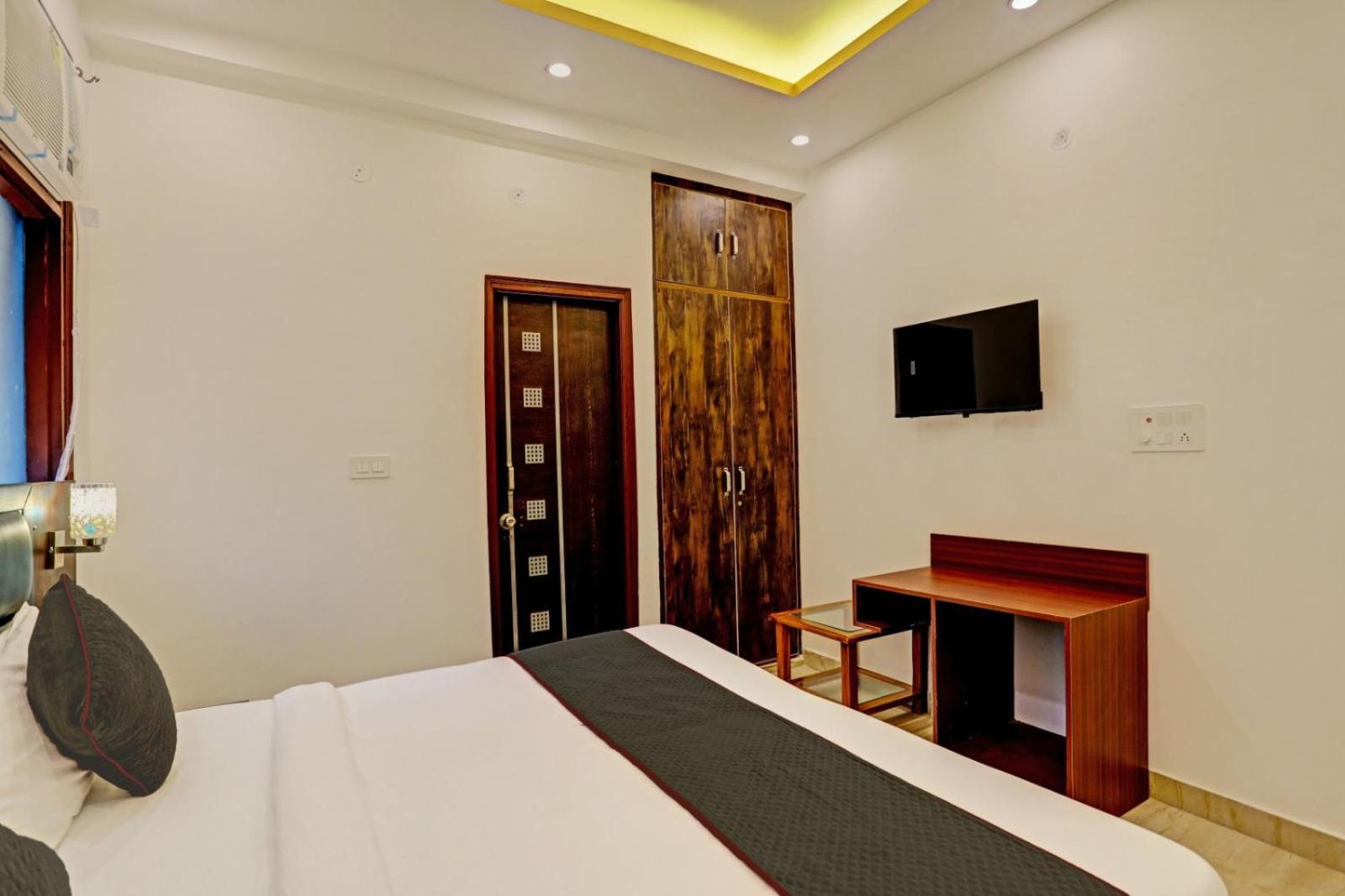 Hotel Golden Prime King Нью-Делі Екстер'єр фото