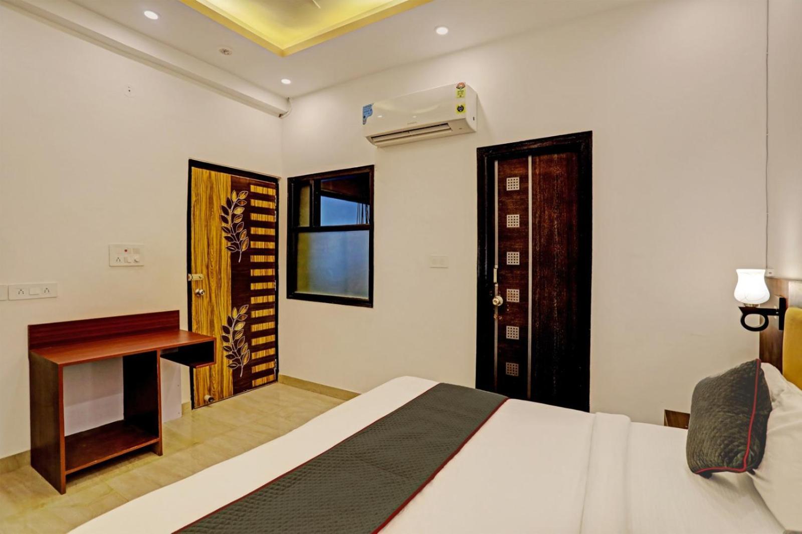 Hotel Golden Prime King Нью-Делі Екстер'єр фото