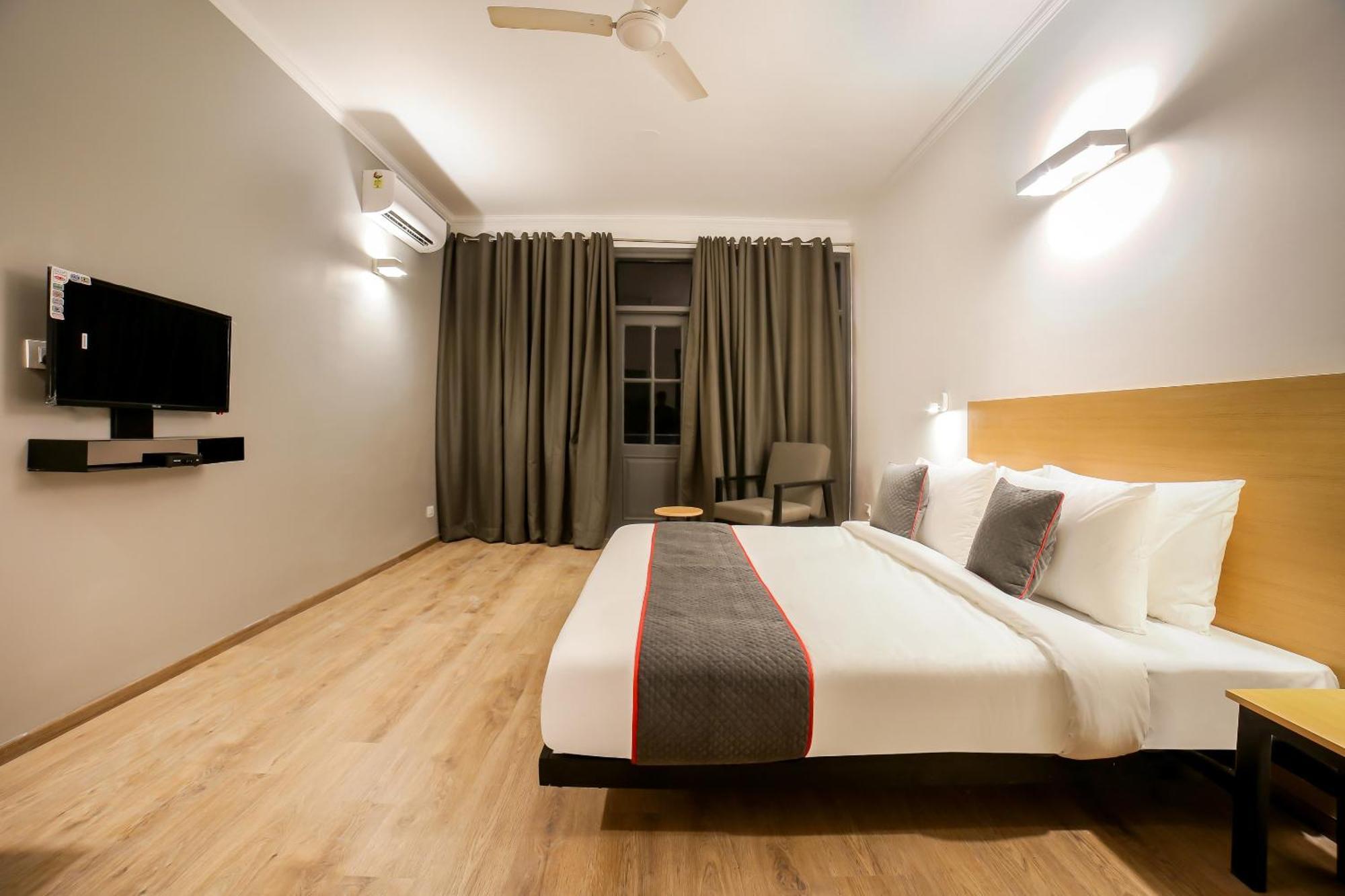 Hotel Golden Prime King Нью-Делі Екстер'єр фото