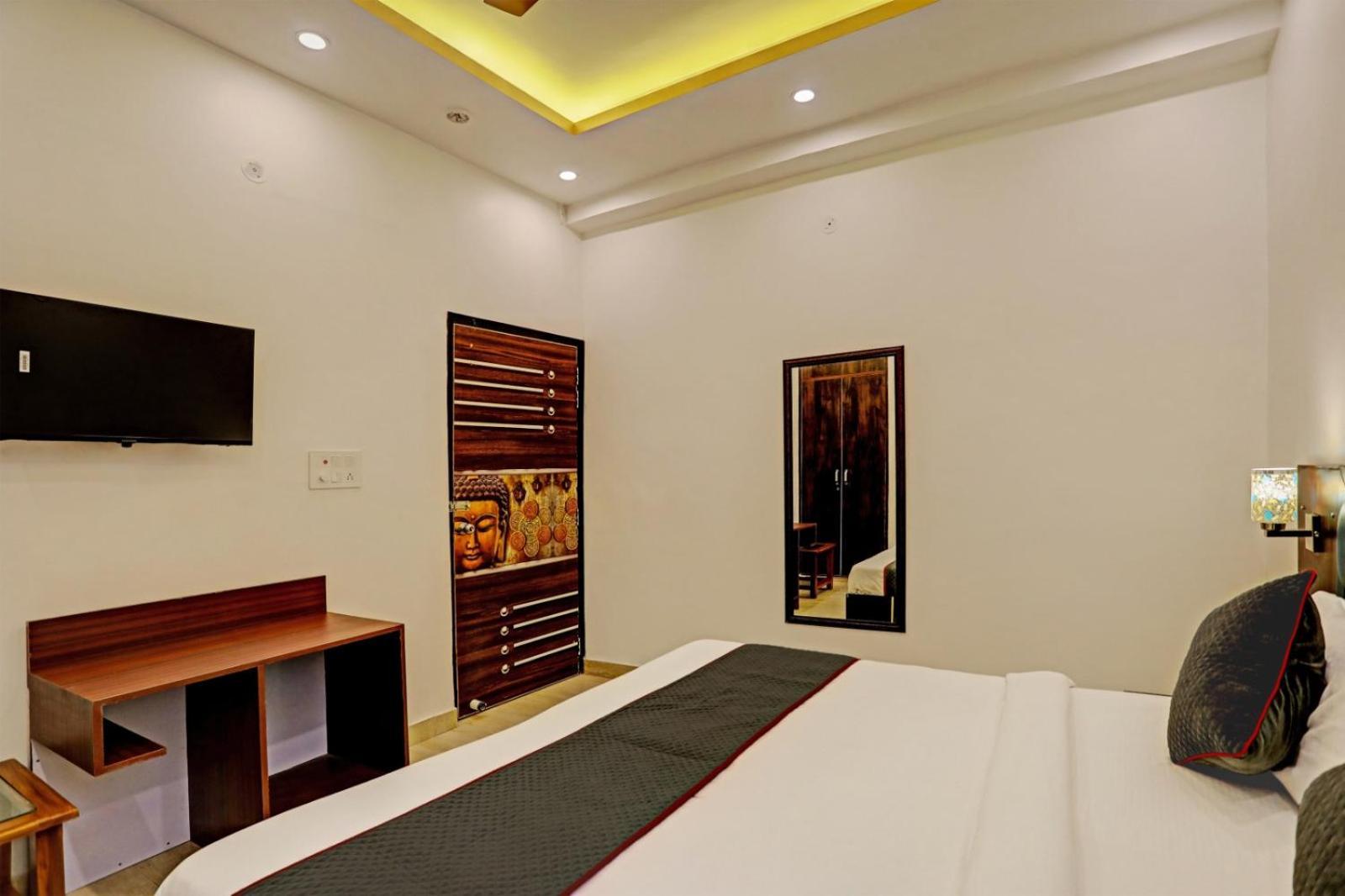Hotel Golden Prime King Нью-Делі Екстер'єр фото